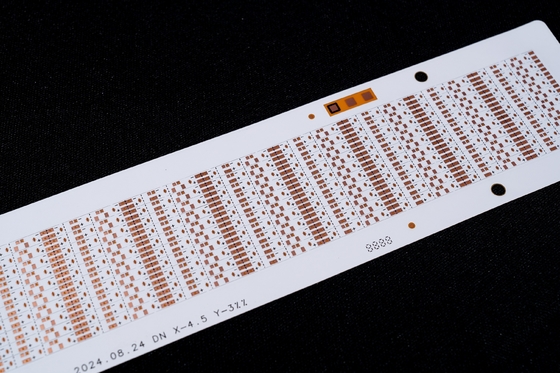 HOT 자동차 앰비언트 라이트 패널 FPC 초슬림형 및 초소형 FPC 맞춤형 또는 주문 제작 2835-90LEDS/m 5*503-12V LED 스트립 FPC
